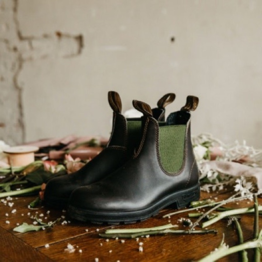 Blundstone Chelsea Boot, Stout Brown and Olive